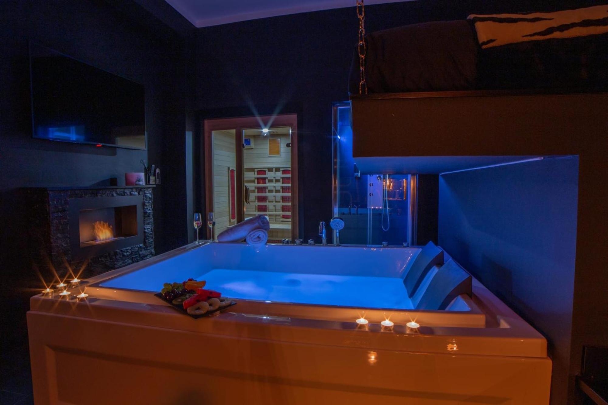 - Il Nido D'amore Bed and breakfast
